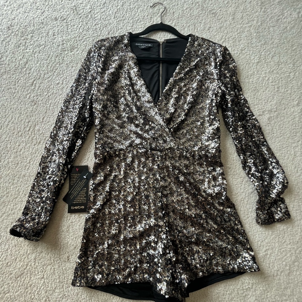 Never worn BEBE XNAVEN